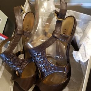 Guess heels